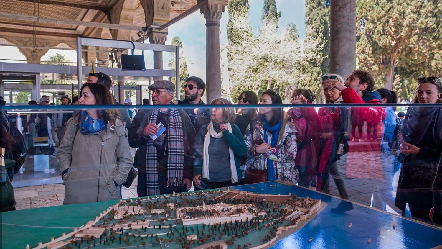 topkapi-palace-harem-tour-historian-guide-1067