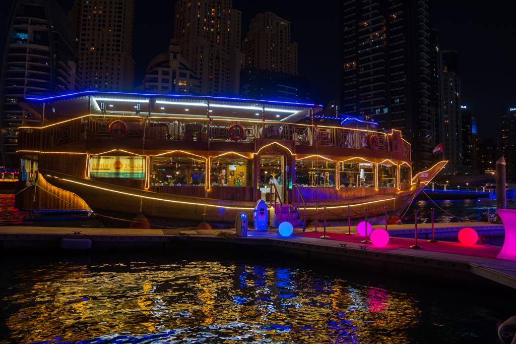 marina-dhow-cruise